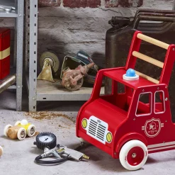 Andador de madera camión de bomberos - Vilac
