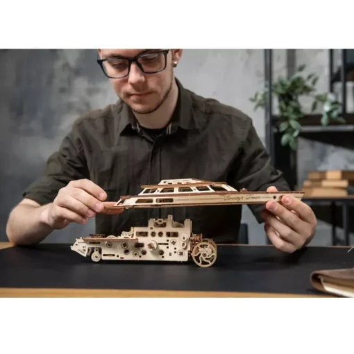 Yate Sueño de Serenidad modelo mecánico - Ugears