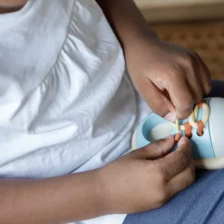 Zapato con cordones Tendresse - Plan Toys